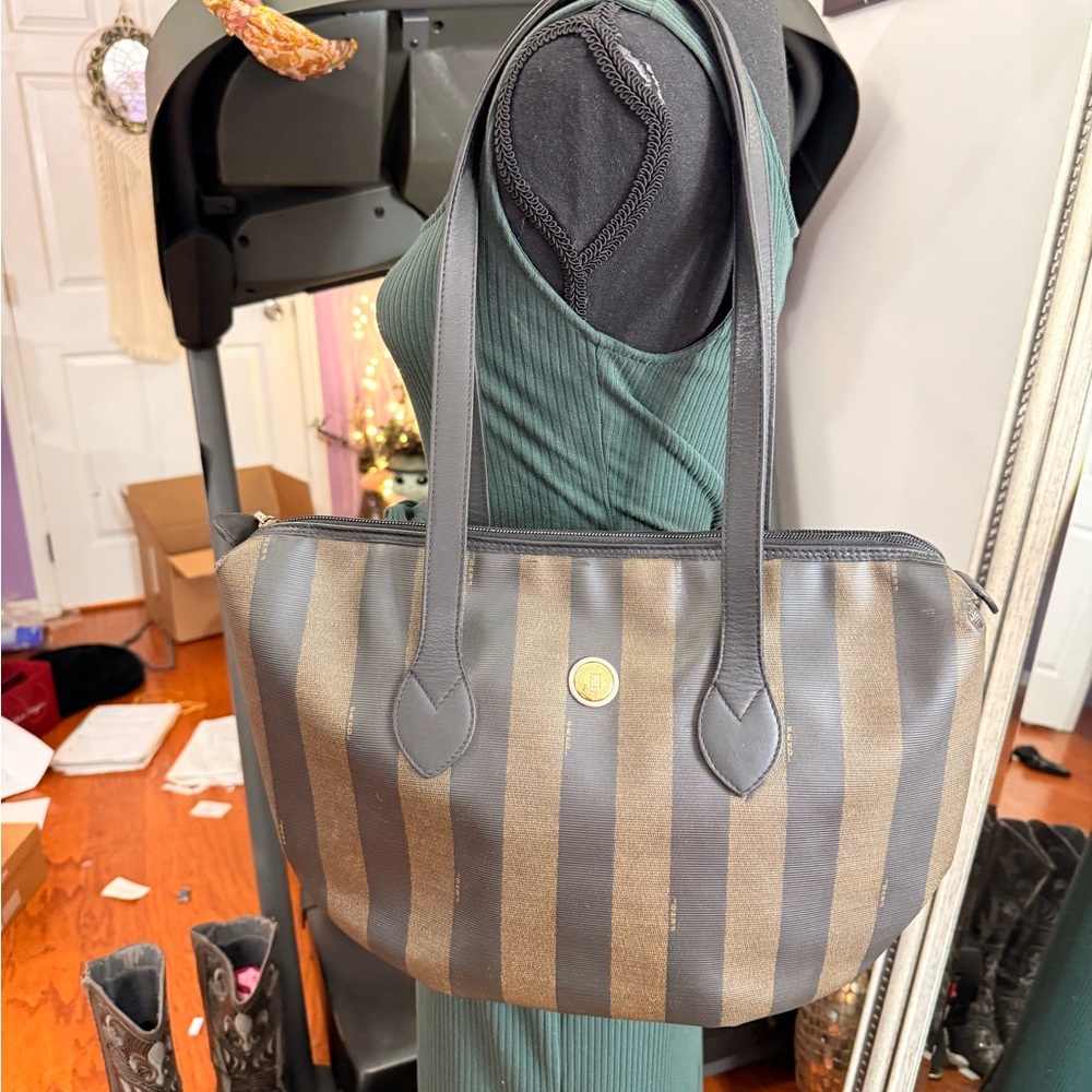FLASH SALE 24 hours Fendi Penquin Bag & Wallt bundle!!!! - Picture 10 of 17